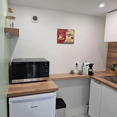Apartment Entier Independant Dans Maison Rueil-Malmaison
